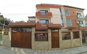 Ego 2 Guesthouse
